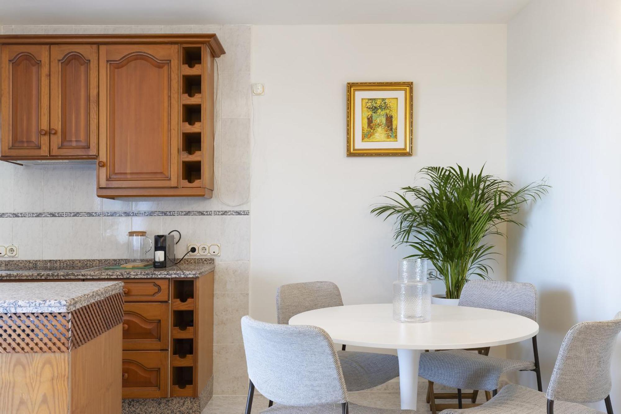 Beachfront Apartment With Terrace And Seaviews ฟูเอนฮิโรลา ภายนอก รูปภาพ
